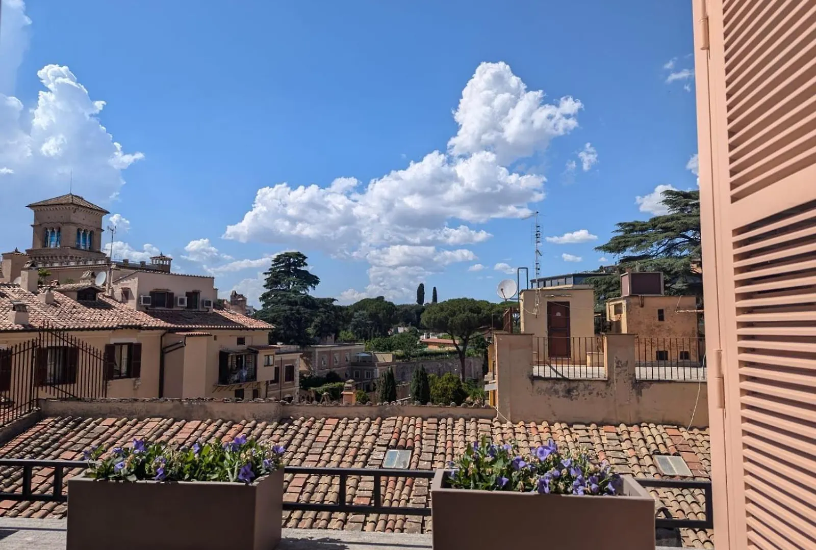Treasurerome Eden Penthouse Apartment Italy