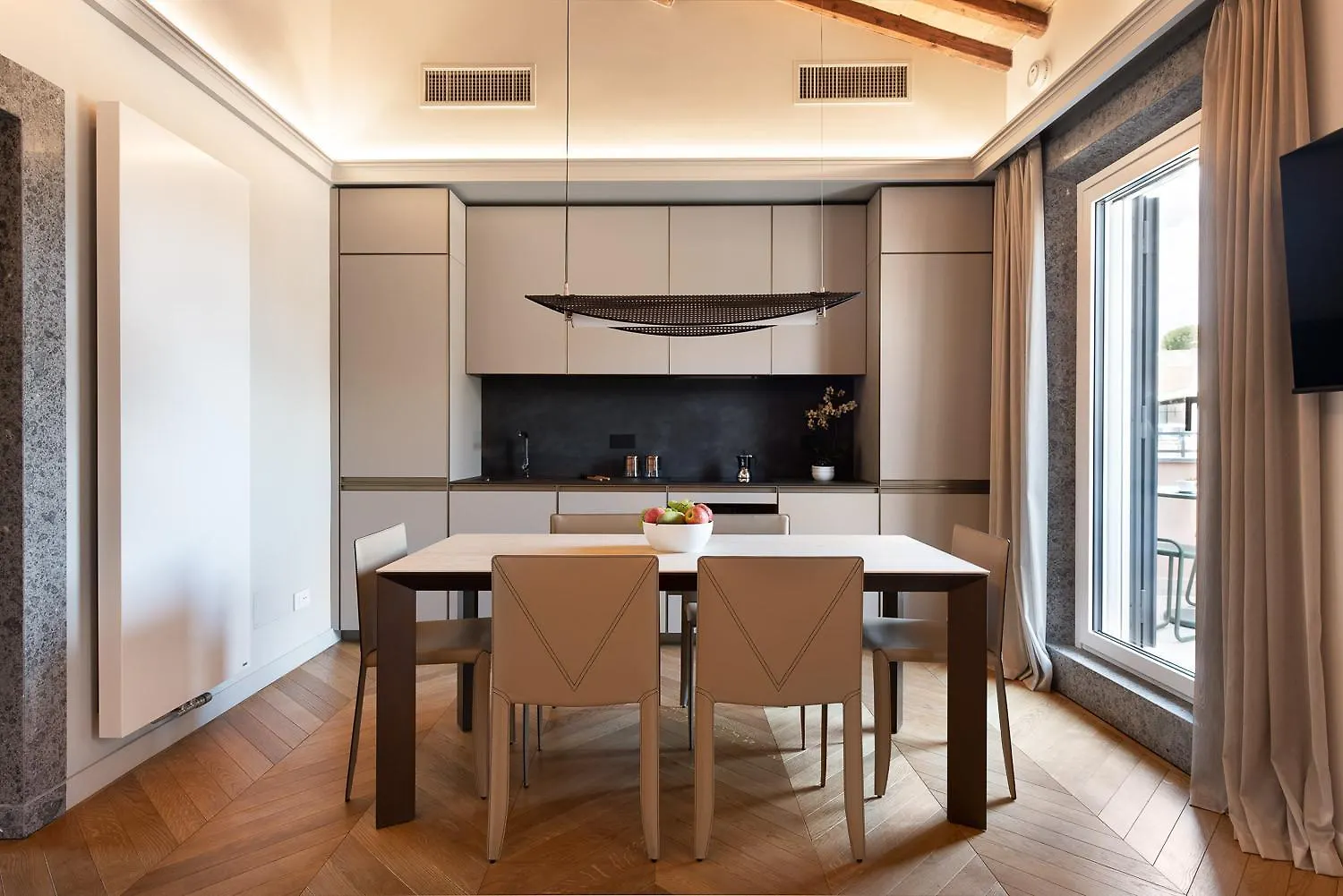 Treasurerome Eden Penthouse Apartment
