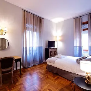 Apartment Carducci Luxury, Rome